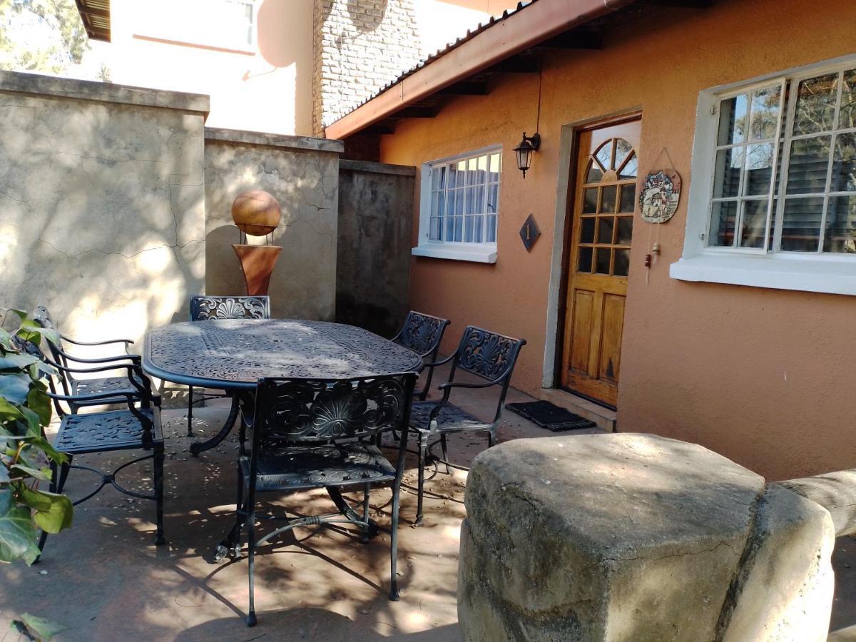 Anna Boeremeisie Guesthouse بينوني المظهر الخارجي الصورة