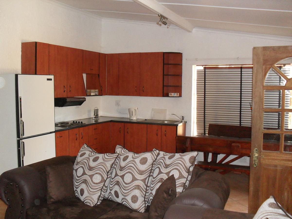 Anna Boeremeisie Guesthouse بينوني المظهر الخارجي الصورة